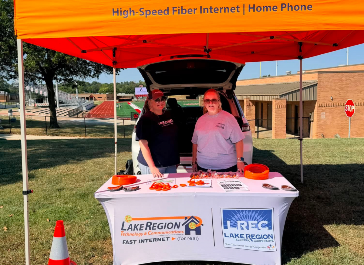 Lake Region Fiber Tailgates with the Fort Gibson Tigers